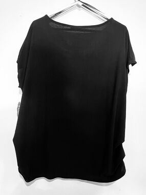 Black Women's Relaxed Short-Sleeve Top - Essential Casual Tee